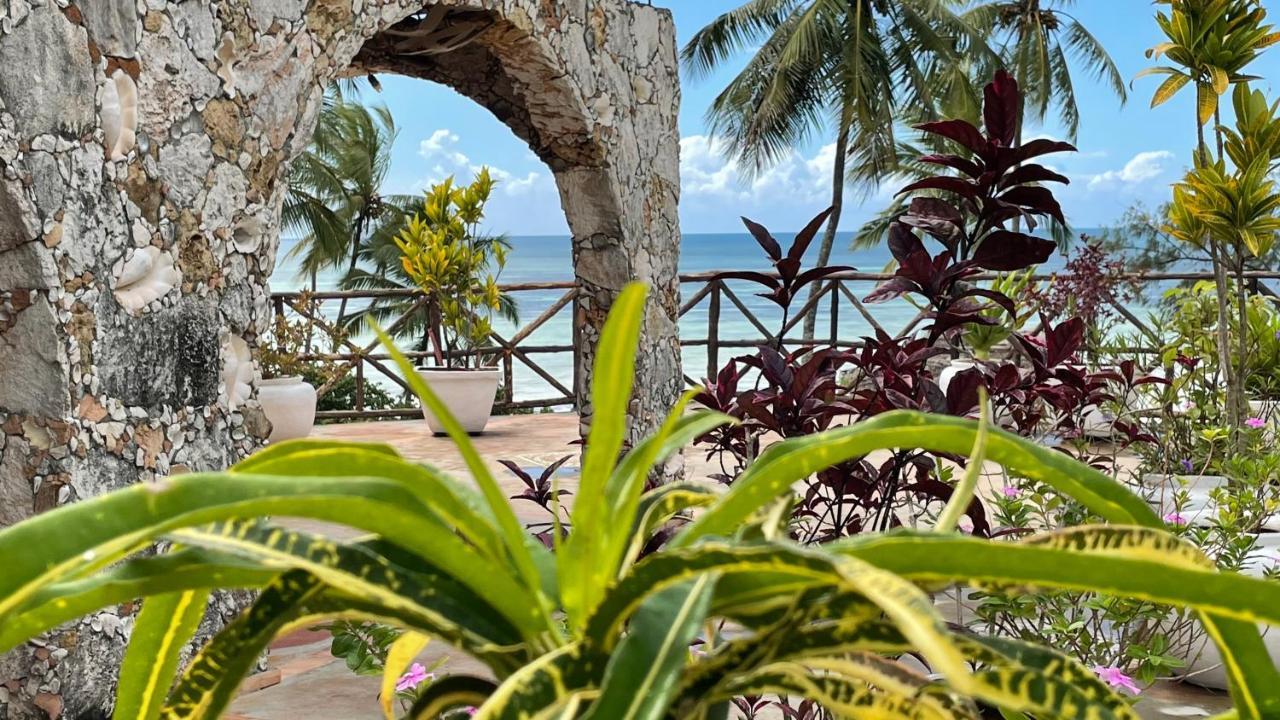 Samaki Lodge & Spa Uroa Esterno foto