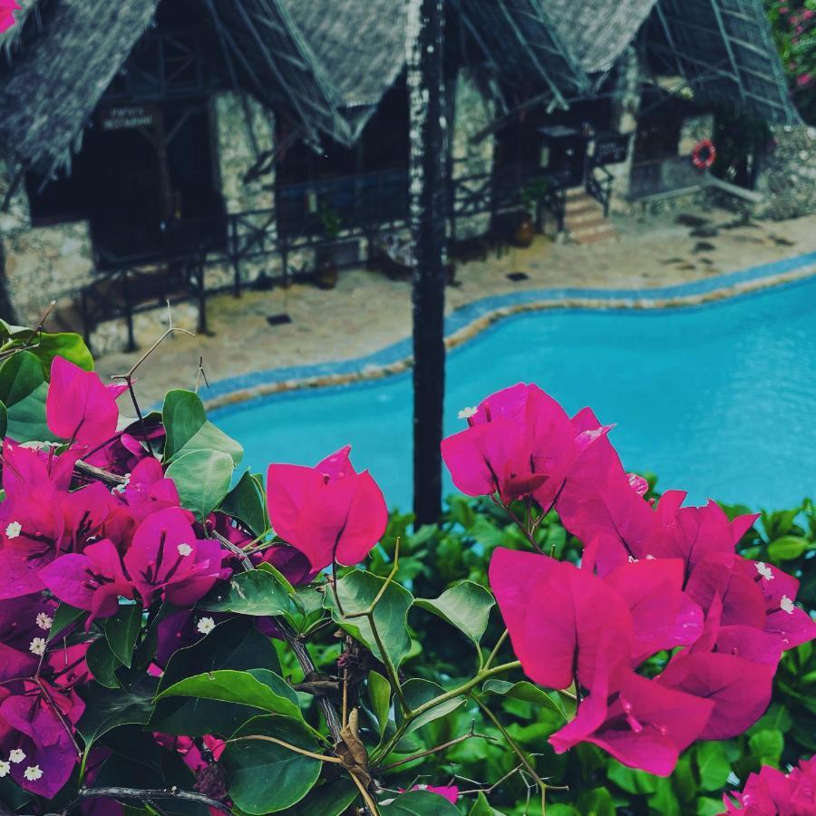 Samaki Lodge & Spa Uroa Esterno foto