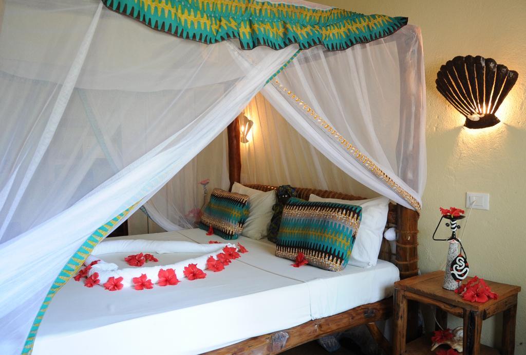 Samaki Lodge & Spa Uroa Esterno foto