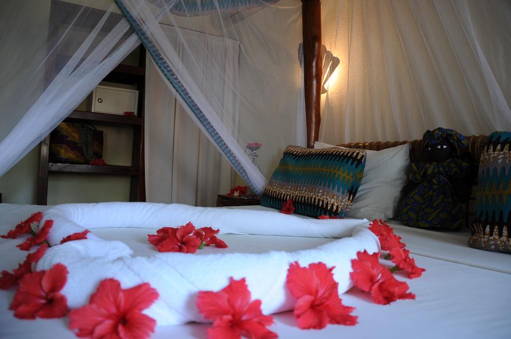 Samaki Lodge & Spa Uroa Esterno foto