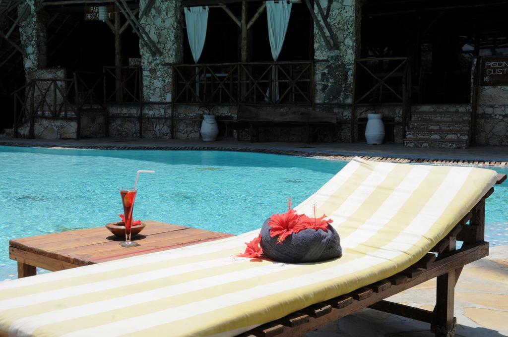 Samaki Lodge & Spa Uroa Esterno foto